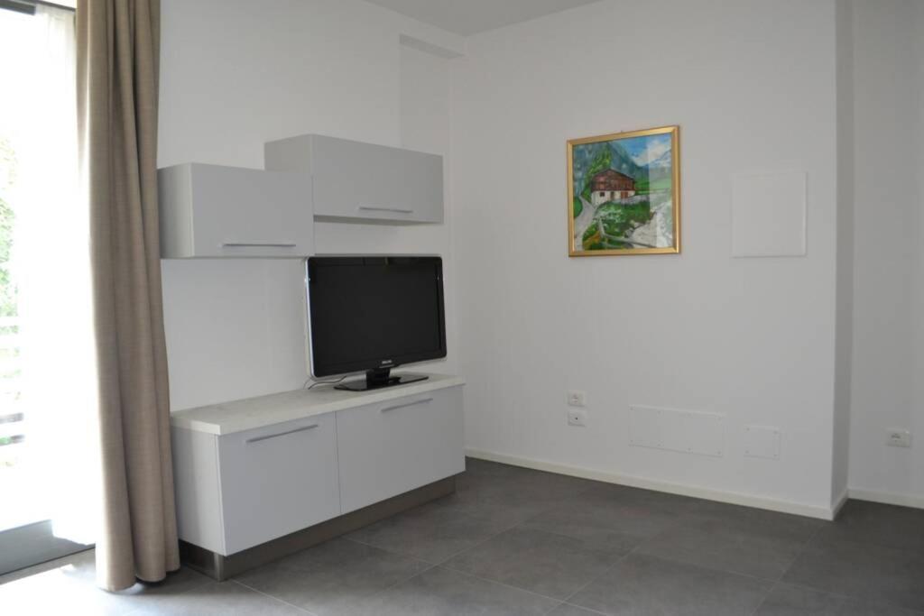 Appartamento Casa Alpi Malè Екстериор снимка
